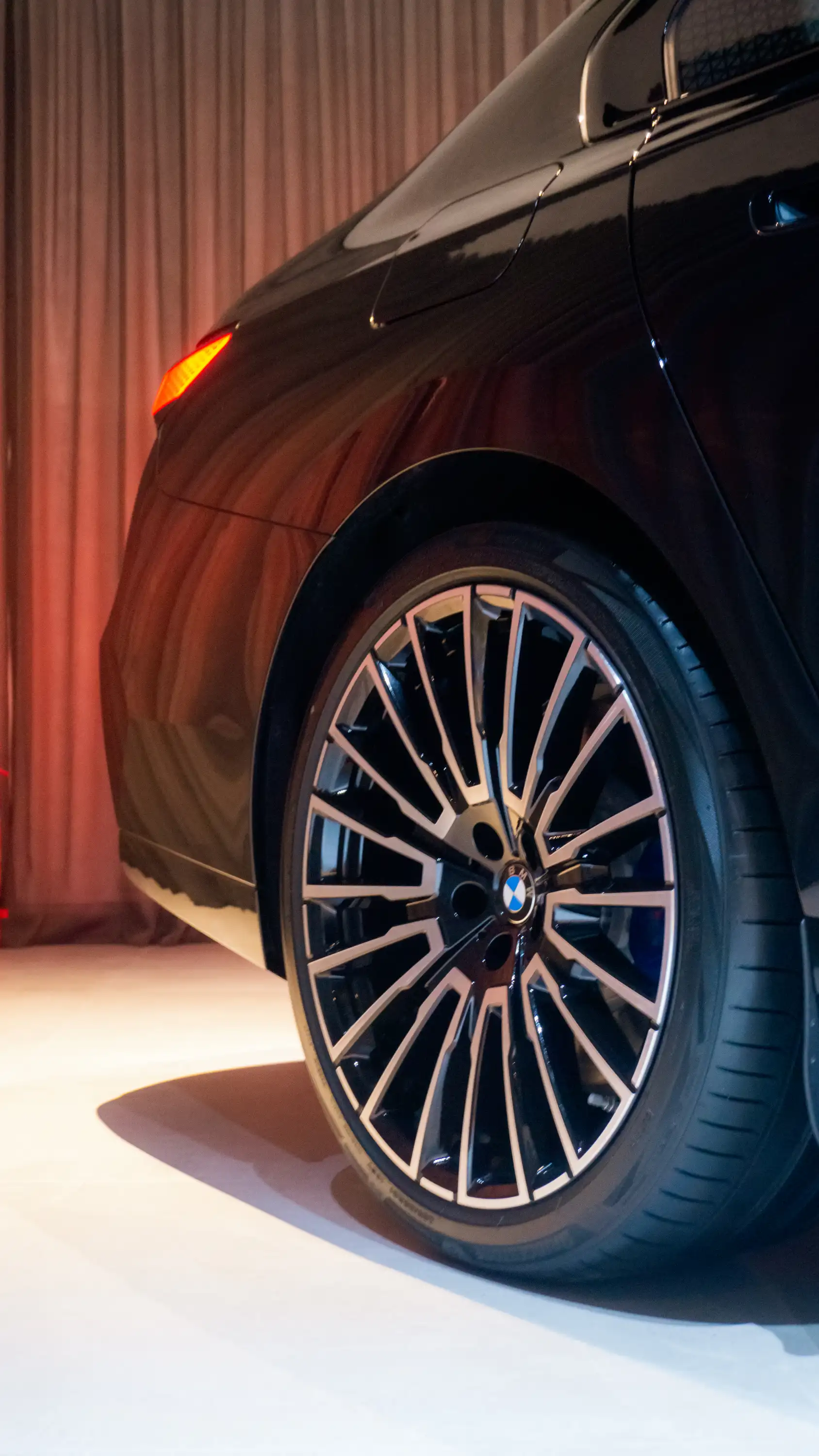 BMW 750e xDrive Interior