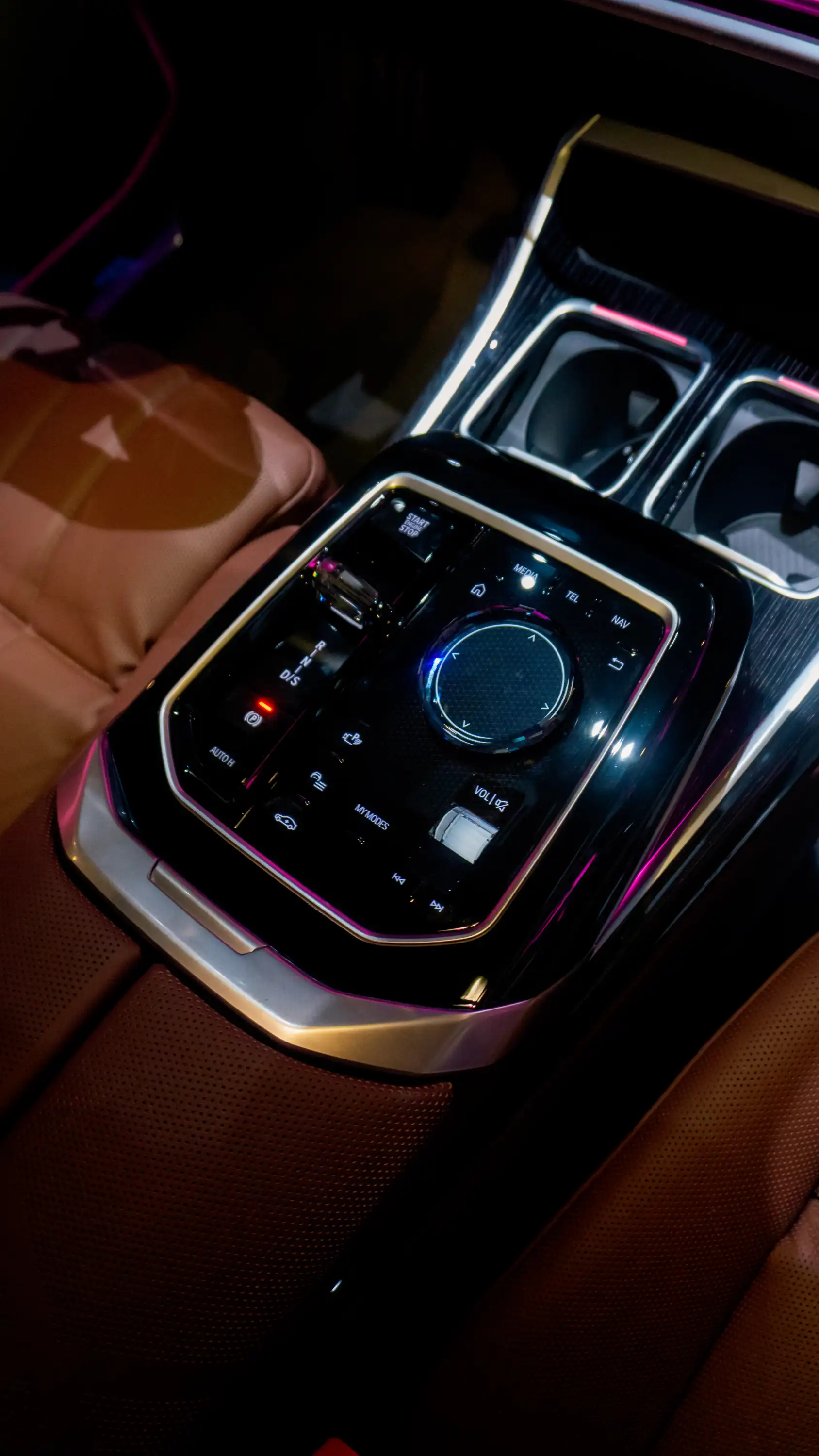 BMW 750e xDrive Interior