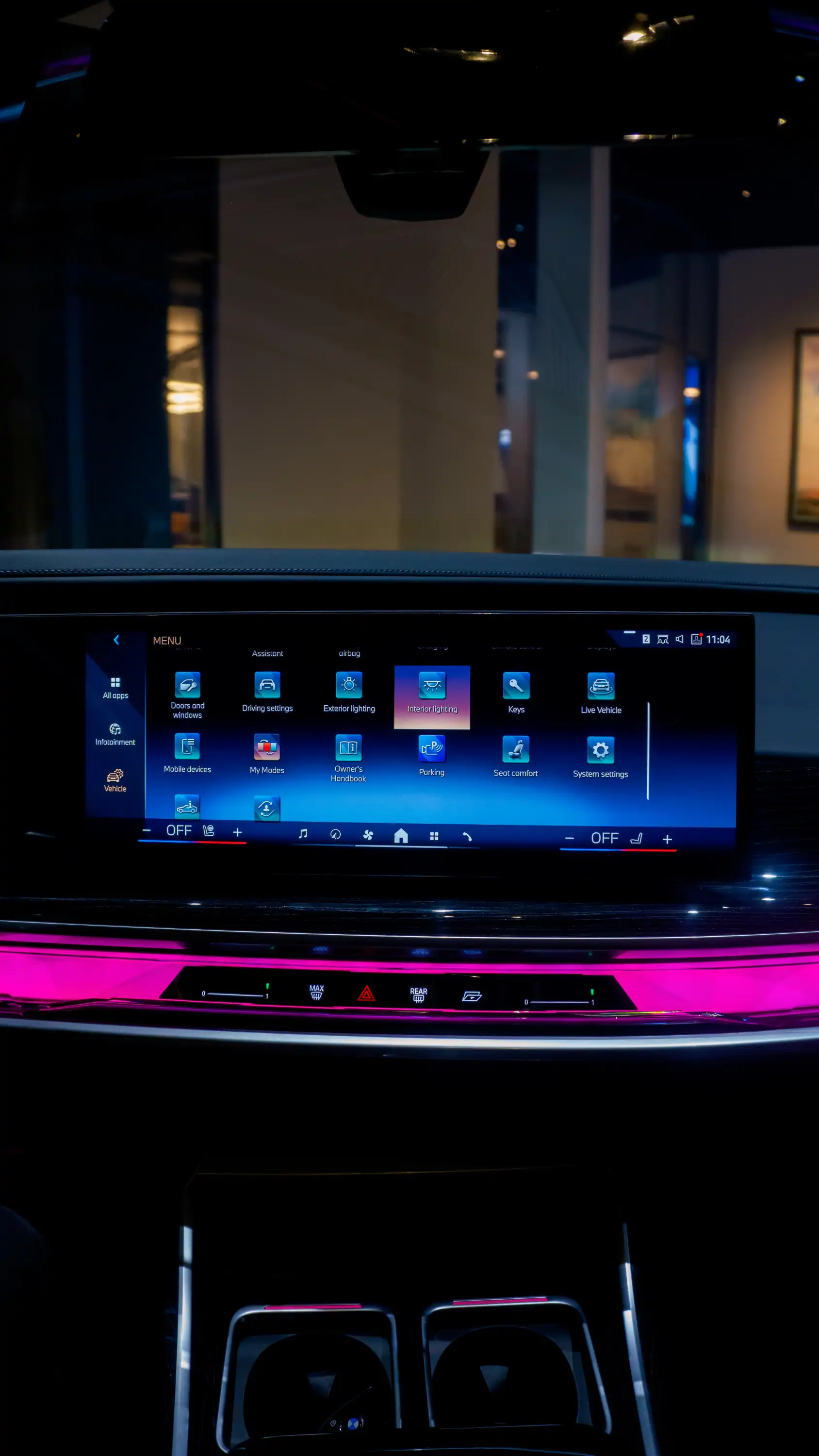 BMW 750e xDrive Interior