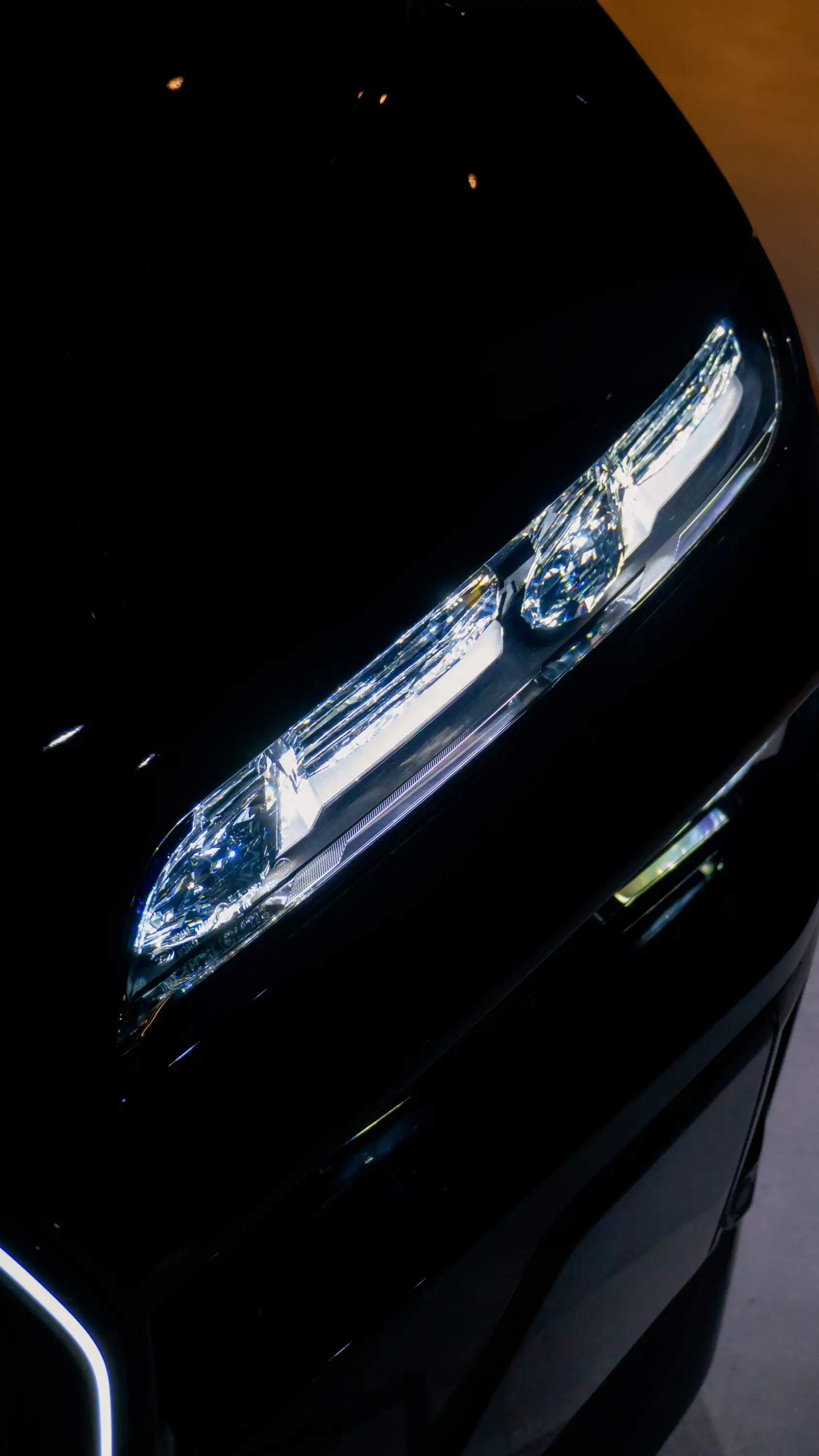 BMW 750e xDrive Interior