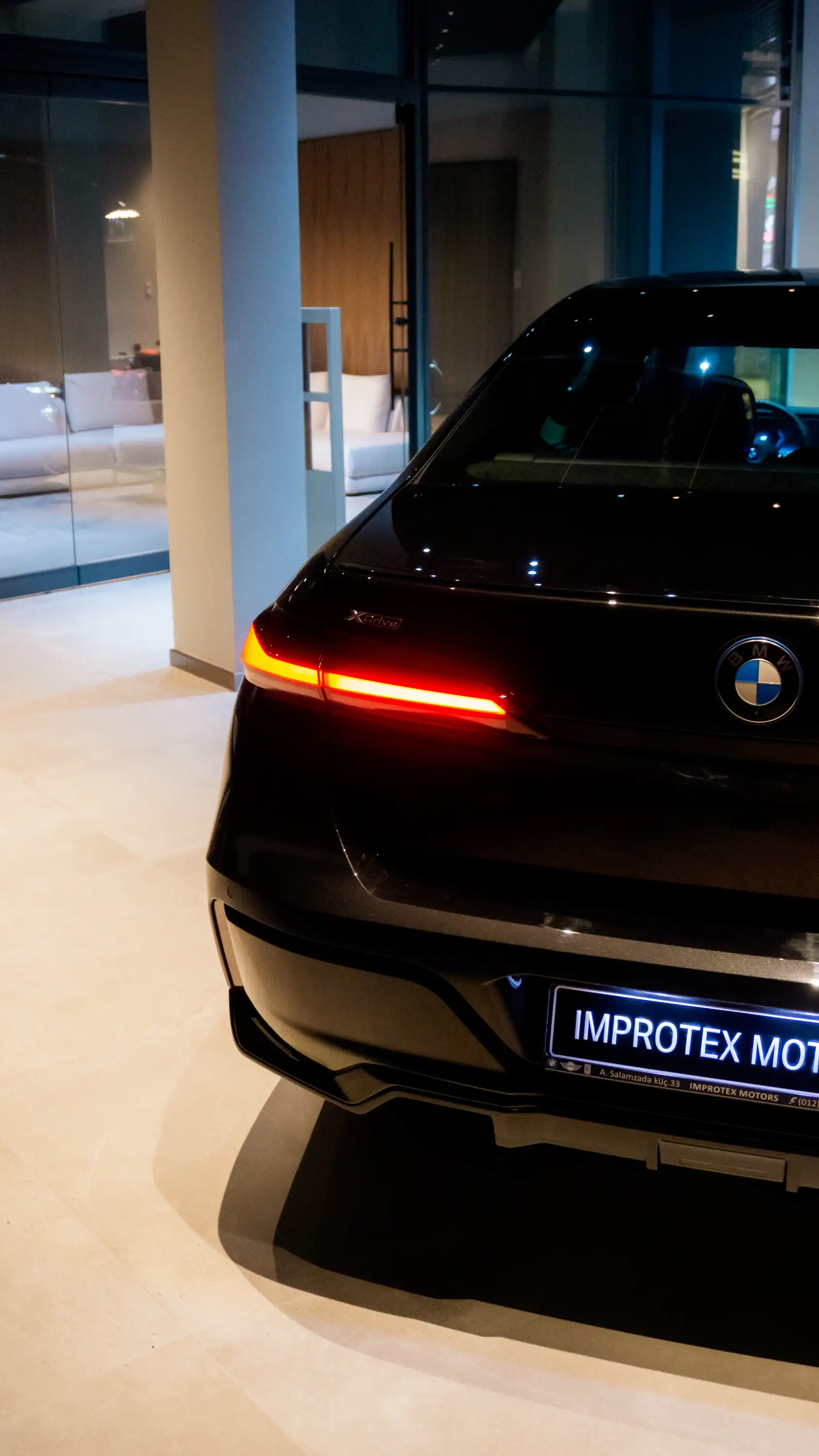 BMW 750e xDrive Interior