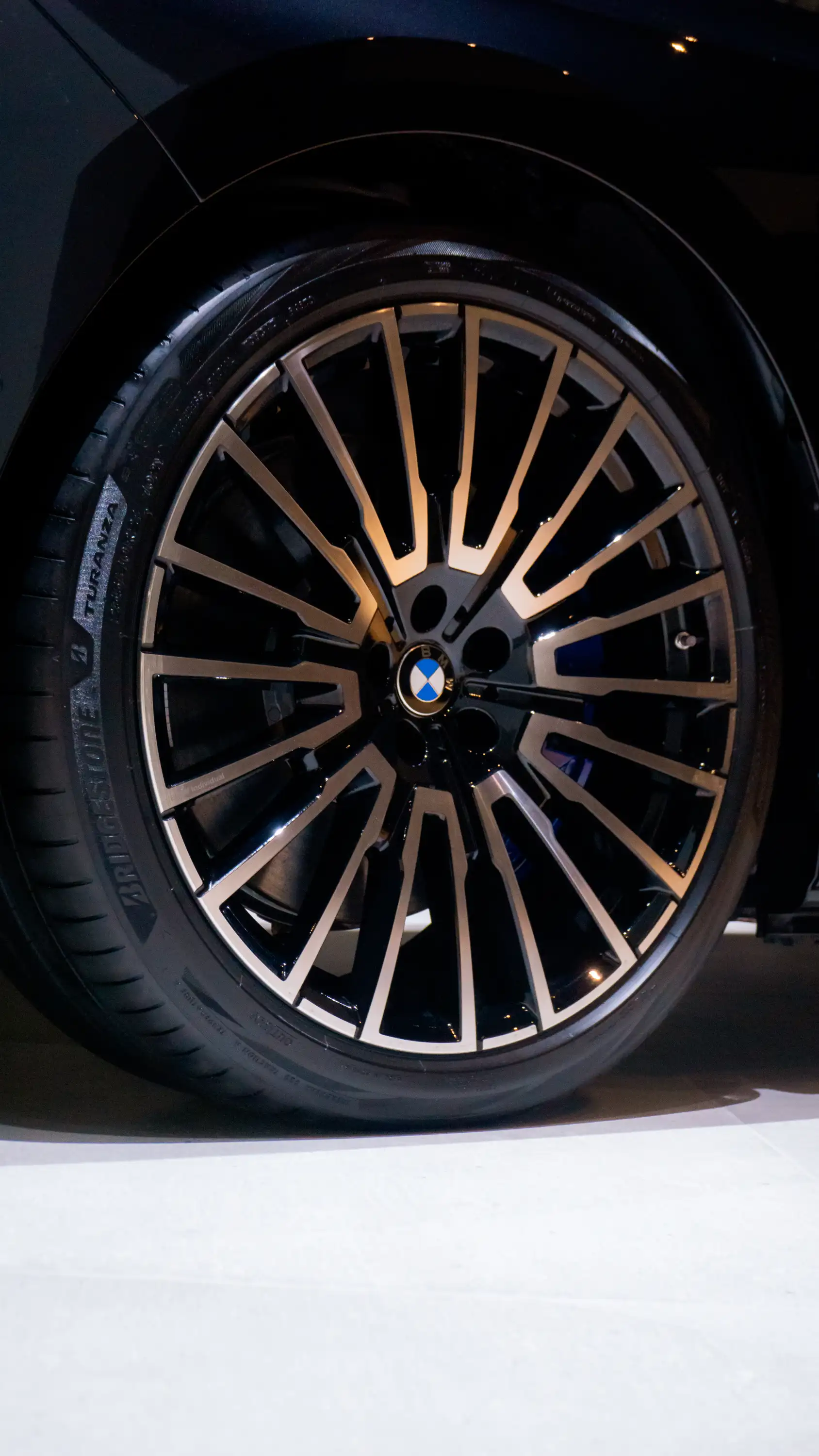 BMW 750e xDrive Interior