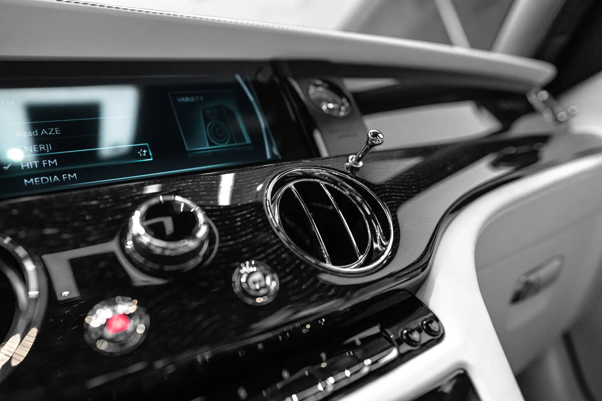 Rolls-Royce Ghost Extended Interior Overview